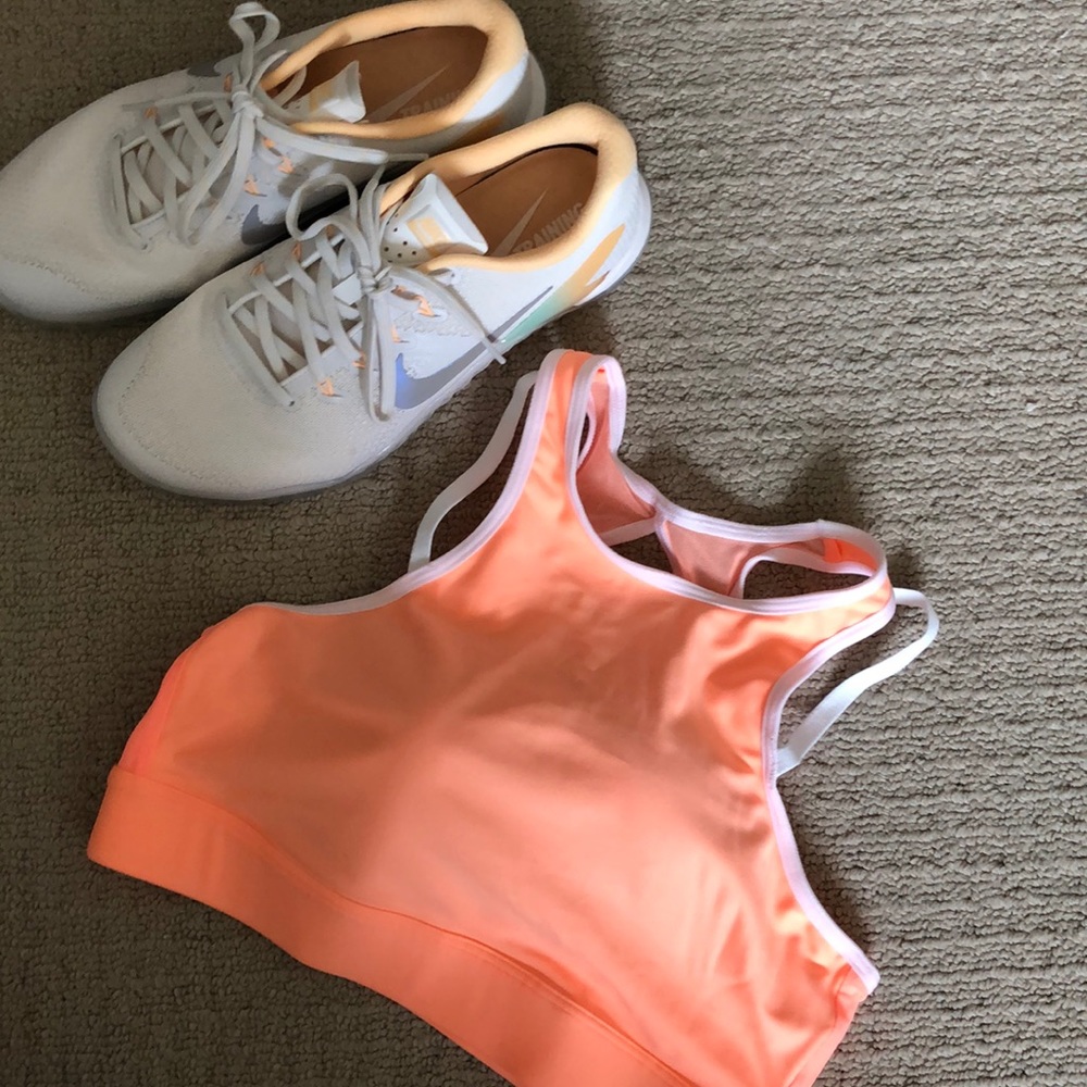 Under Armour Sports Bra